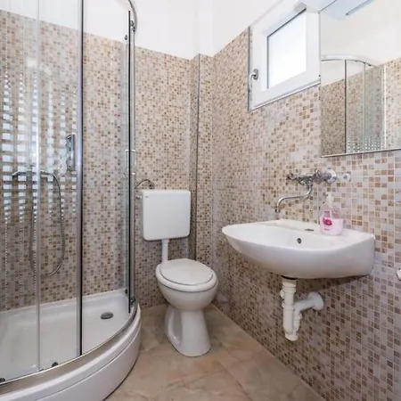 Apartmani Dino Guest house Bilice