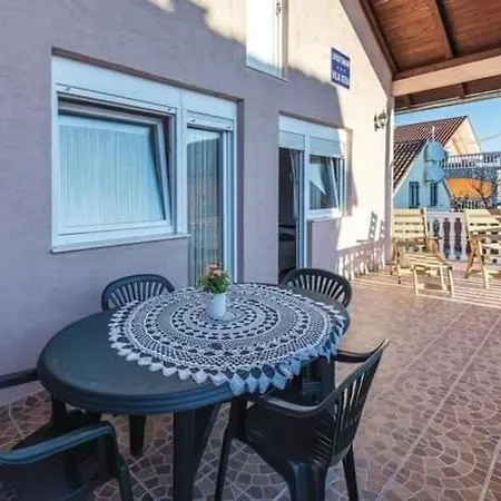 Apartmani Dino Guest house Bilice